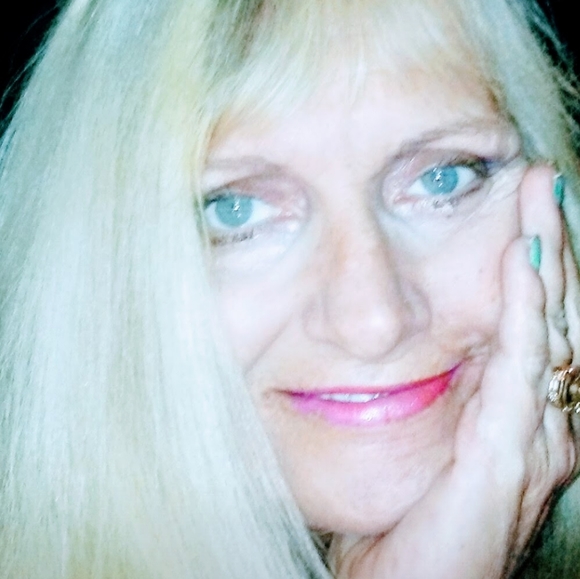 Meet your Posher, Dacia - Picture 1 of 8